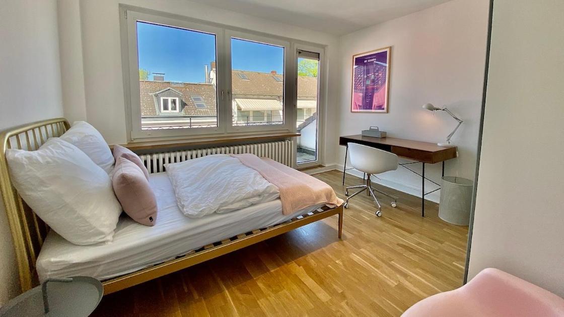 Aparthotel Stacey Alster Hamburgo Habitación foto